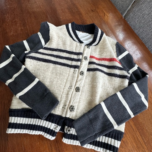 Free People: super cute: snap button: black Small : sweater: collegiate look - Picture 1 of 11